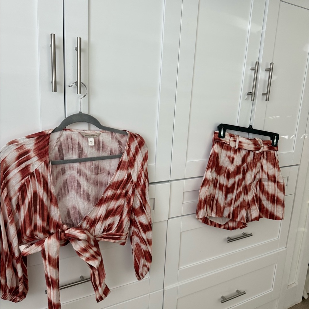 Banana republic Shorts Set